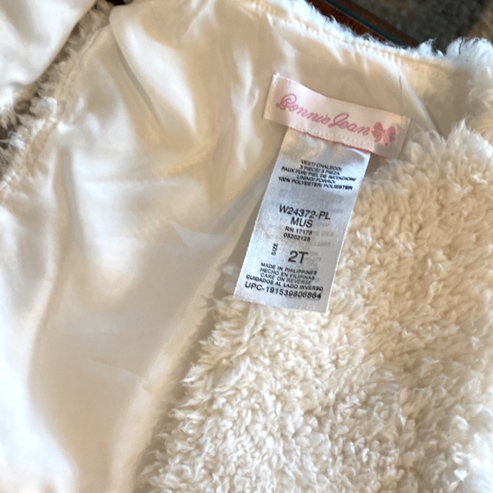 Bonnie Jean White Faux Fur Vest 2T - Picture 5 of 8